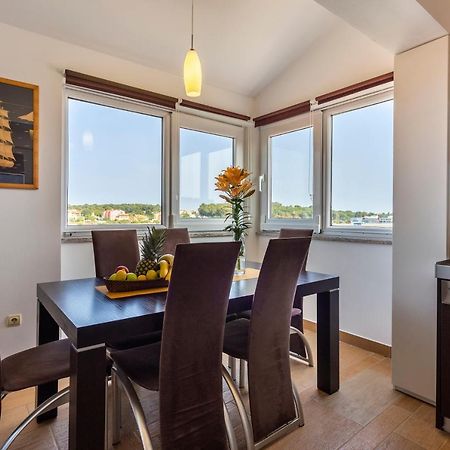 Apartman Ember Pula Exteriér fotografie